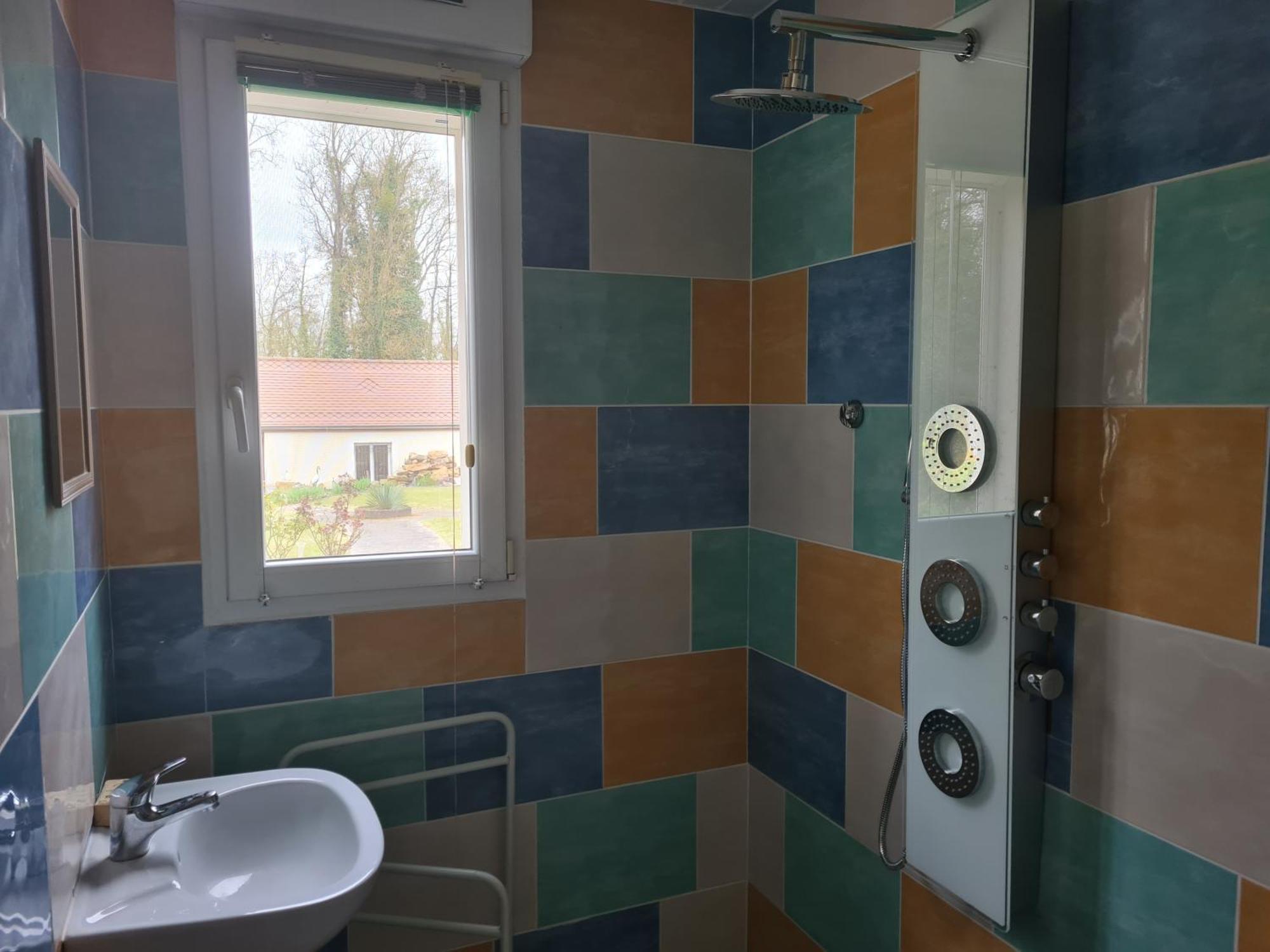 Chez Jaja Et Phiphi Appartement Bourg-et-Comin Buitenkant foto